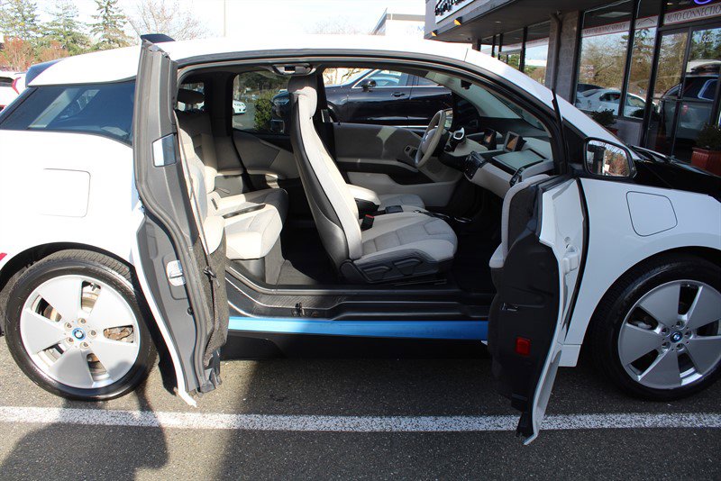 Used 2016 BMW i3 w/ Range Extender image 25