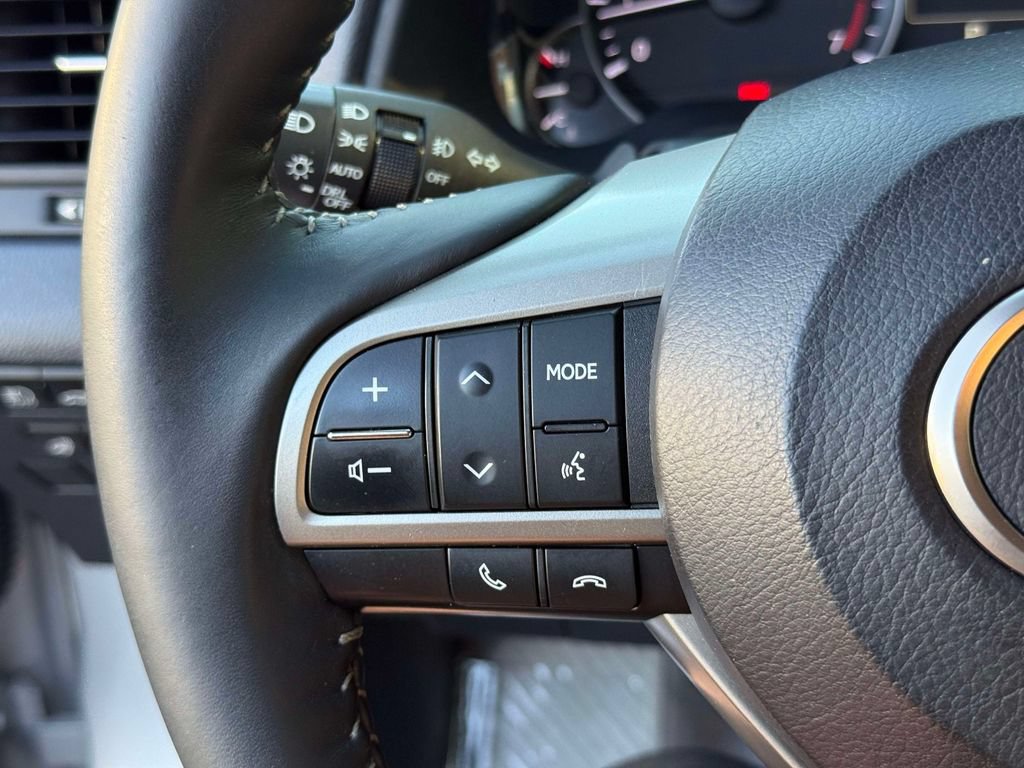 Used 2017 Lexus RX 350 AWD w/ Premium Package image 35