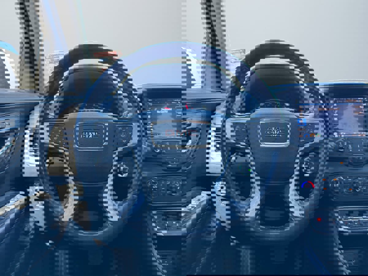 Used 2022 GMC Terrain SLT image 11