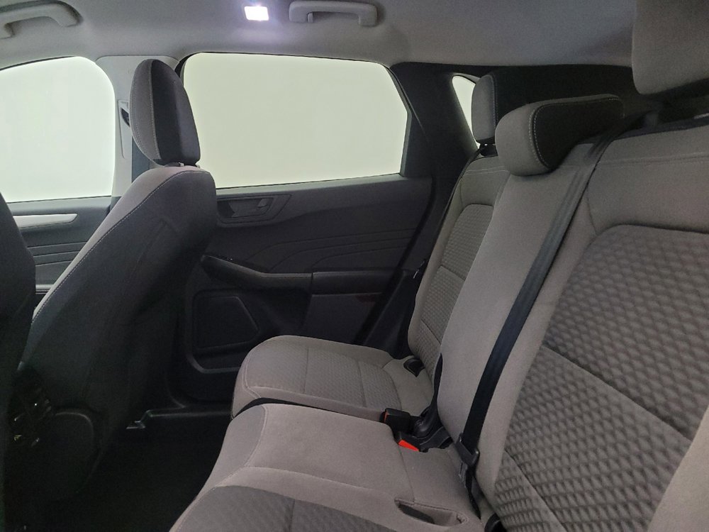 Used 2022 Ford Escape SE FWD image 18