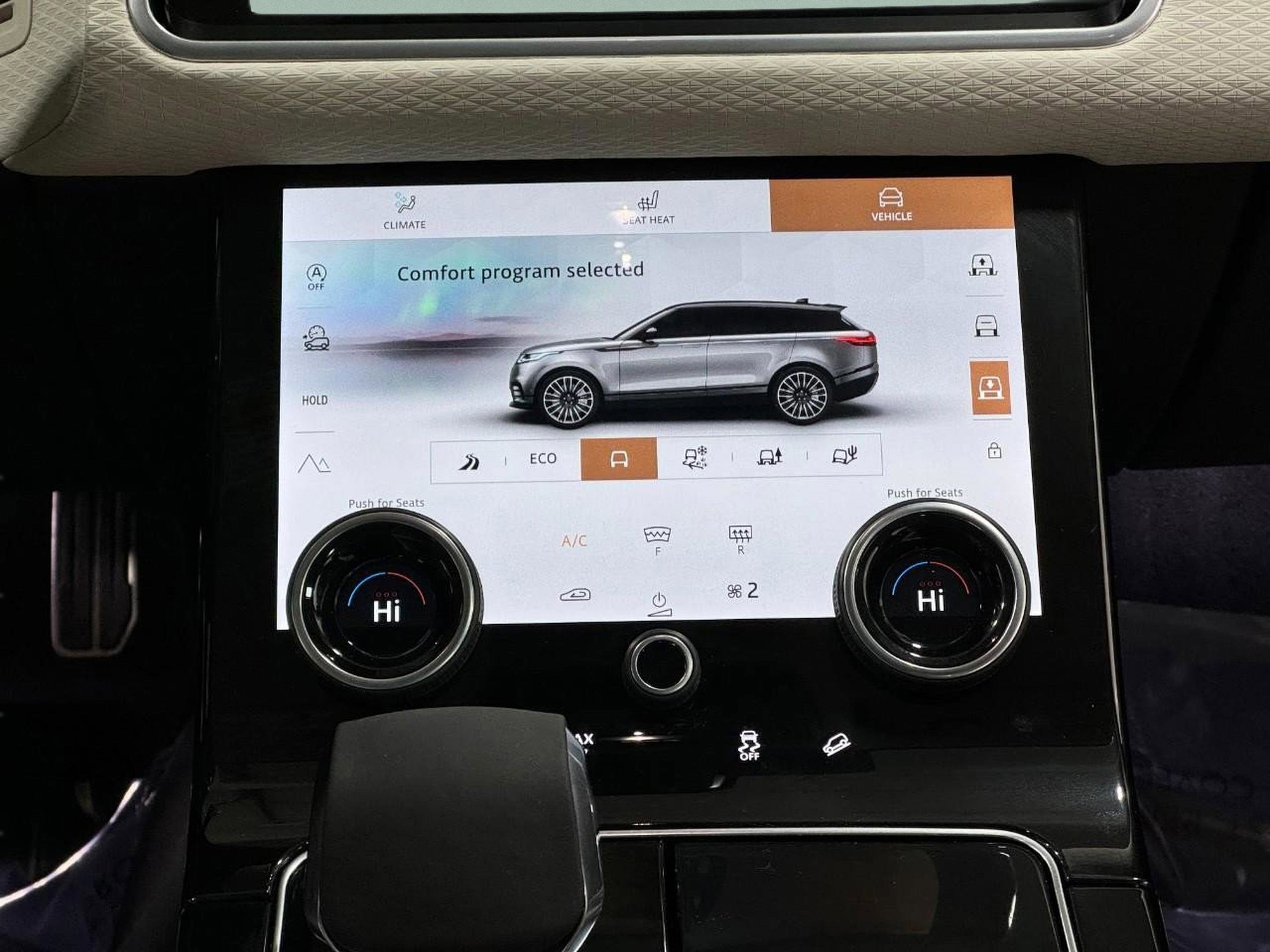 Used 2023 Land Rover Range Rover Velar R-Dynamic S image 31