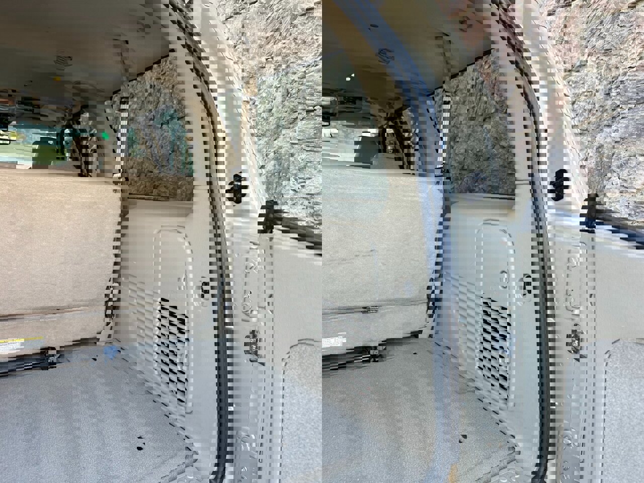 Used 2005 Ford Excursion Limited image 44