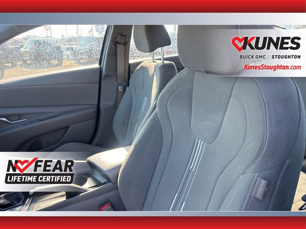 Used 2022 Hyundai Elantra SEL image 22