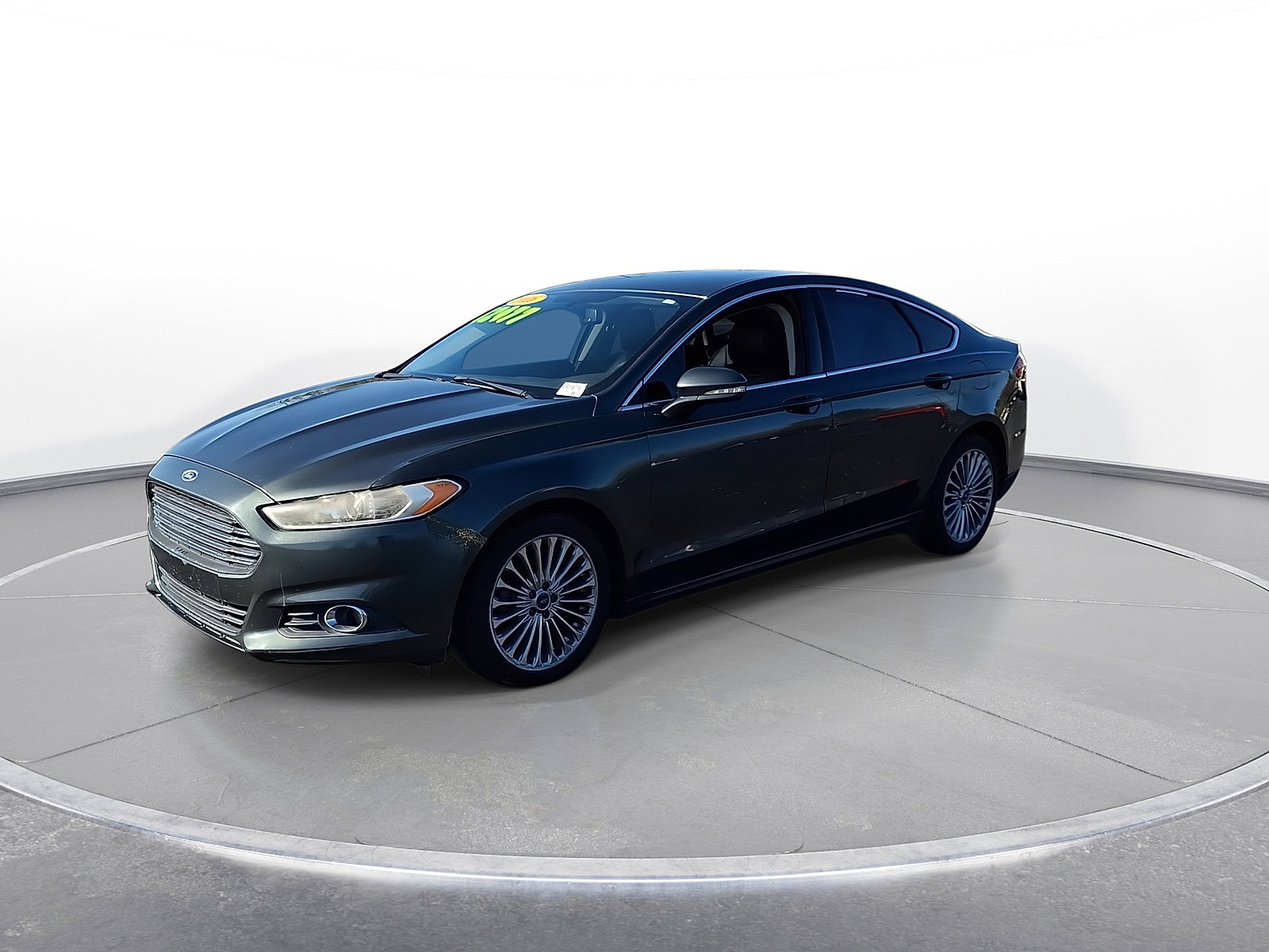 Used 2016 Ford Fusion SE w/ Equipment Group 202A FWD image 4