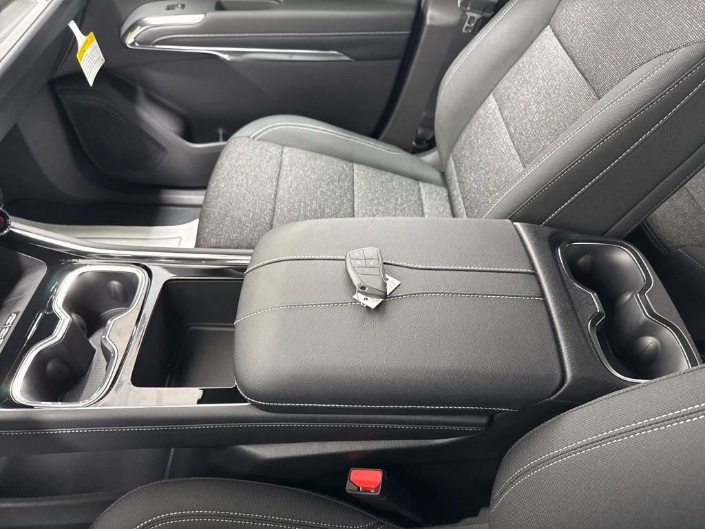 New 2026 Chevrolet Traverse LT w/ Midnight/Sport Edition image 36