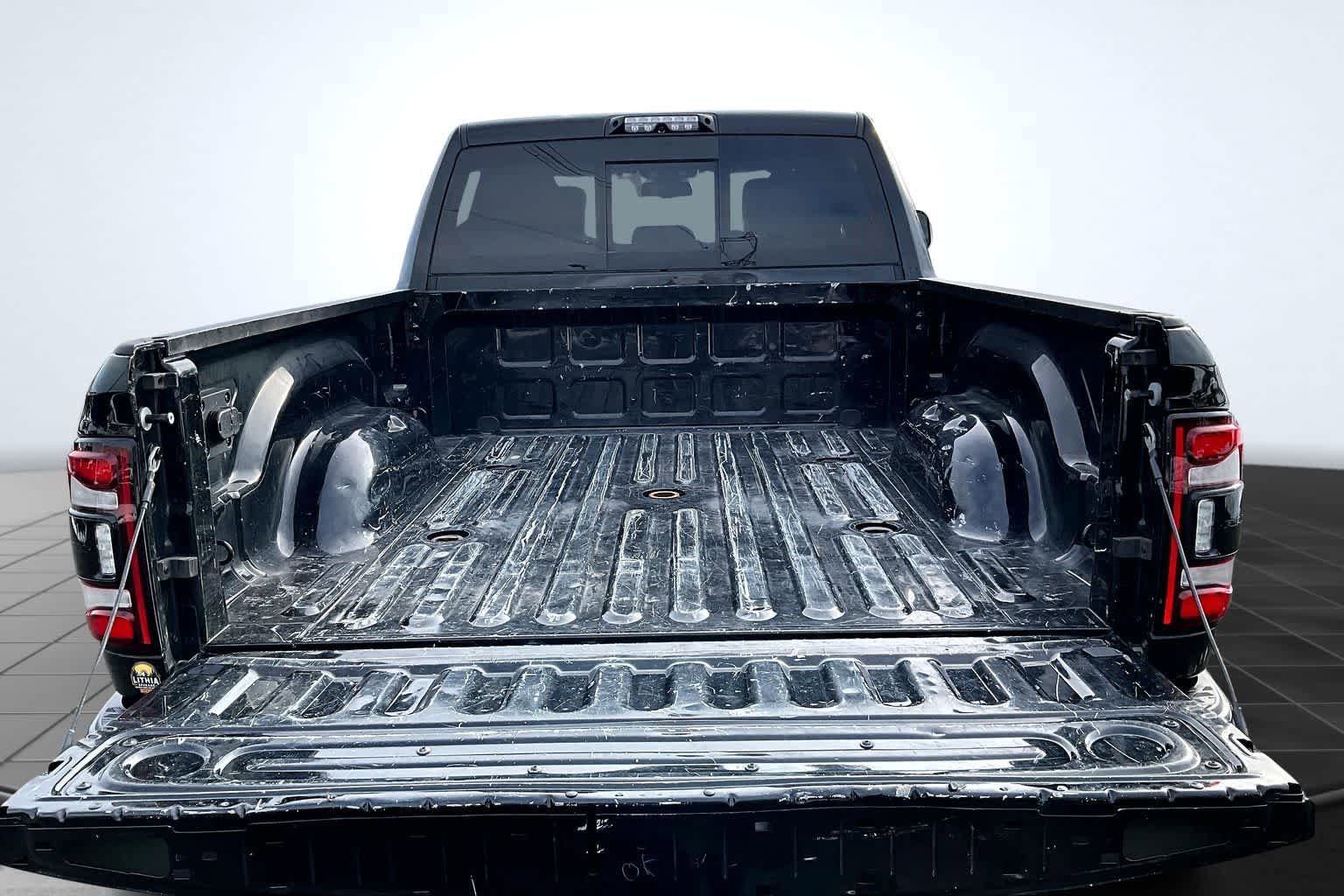 Used 2020 RAM 3500 Laramie image 19