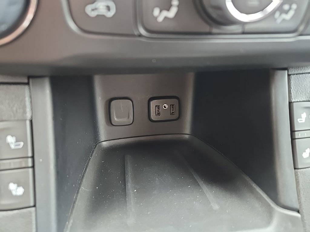 Used 2019 GMC Acadia SLT w/ LPO, Floor Liner Package FWD image 44