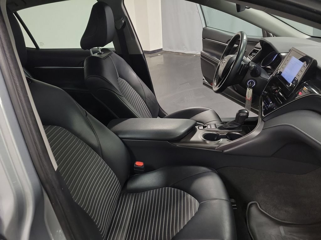 Used 2023 Toyota Camry SE AWD/4WD image 24
