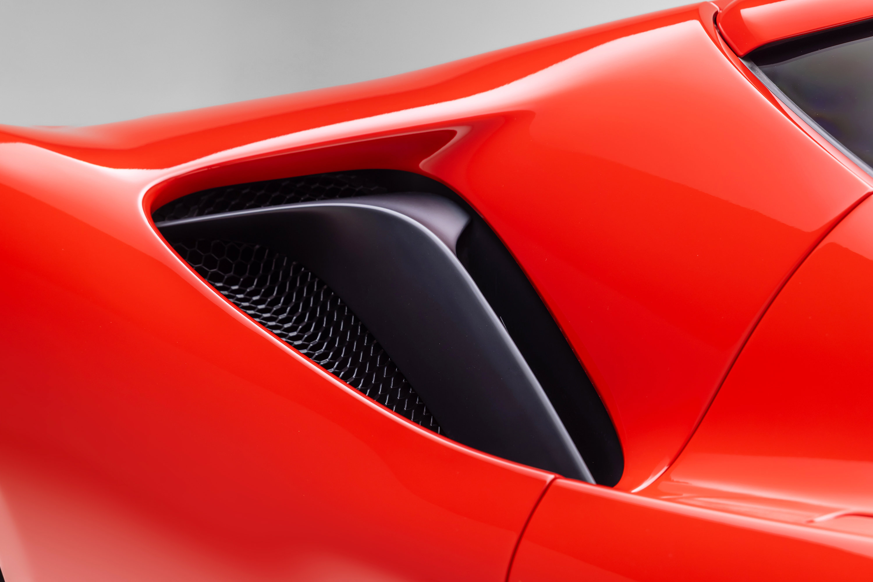 Certified 2022 Ferrari SF90 Stradale AWD/4WD image 25