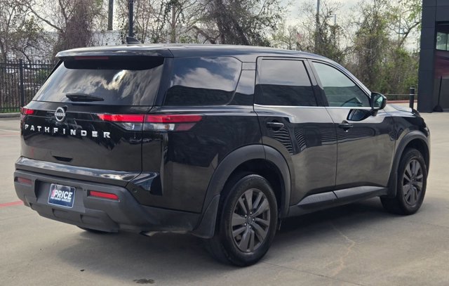 Used 2024 Nissan Pathfinder S image 5