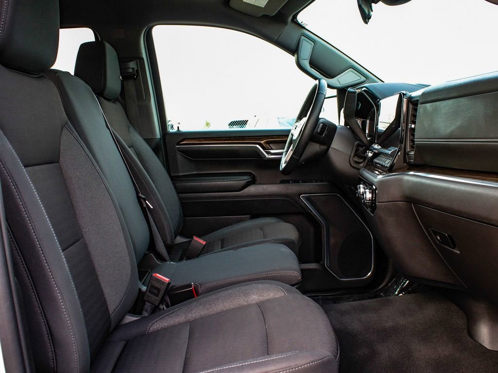 Used 2024 GMC Sierra 1500 Elevation image 38