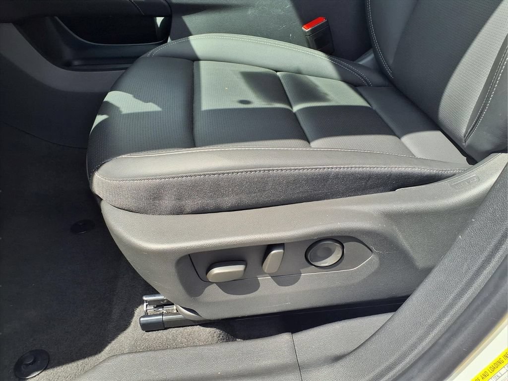 Certified 2025 Buick Envision Preferred AWD/4WD image 15