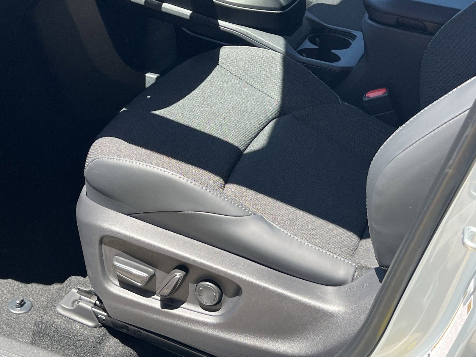 New 2026 Toyota C-HR AWD/4WD image 8