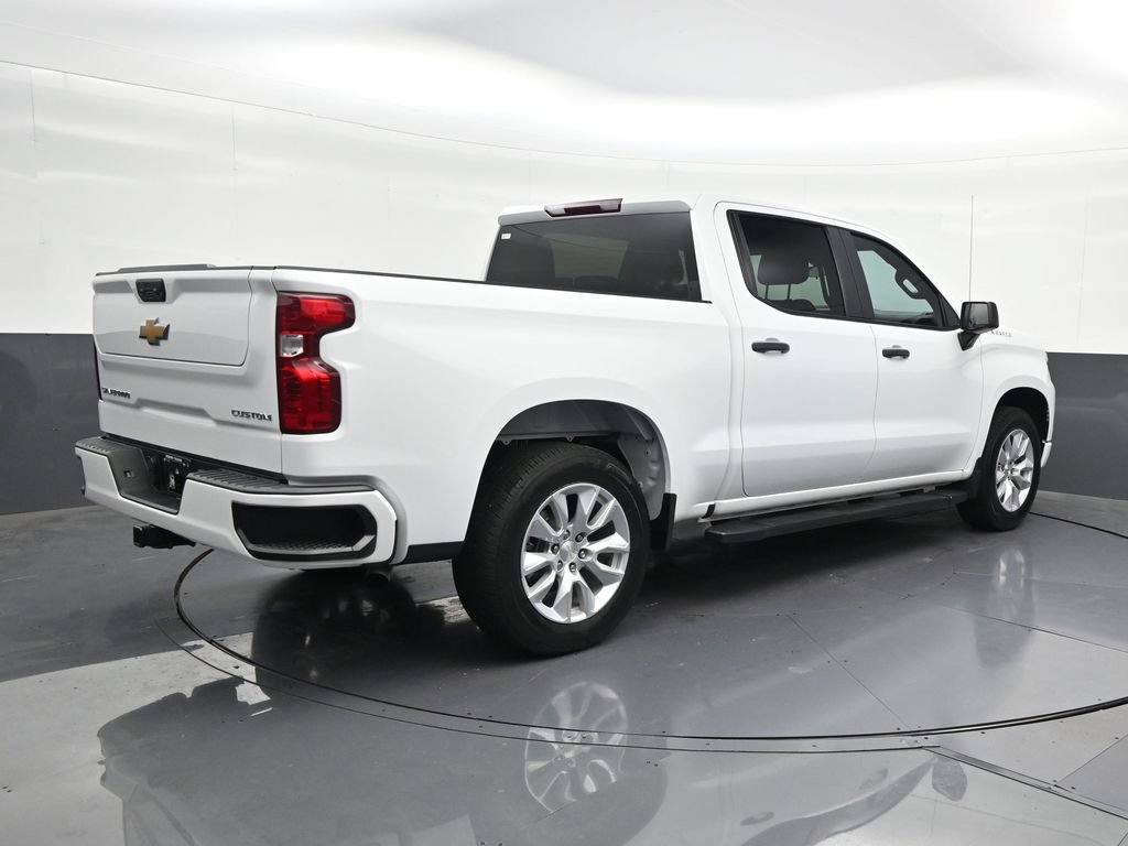 Used 2024 Chevrolet Silverado 1500 Custom RWD image 5