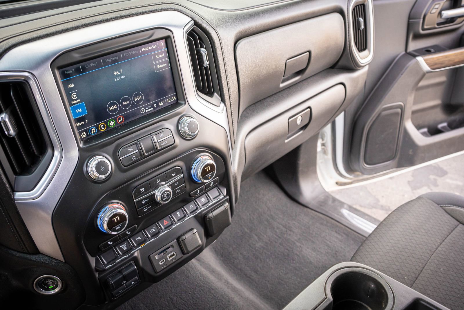 Used 2022 GMC Sierra 3500 SLE w/ SLE Convenience Package AWD/4WD image 22