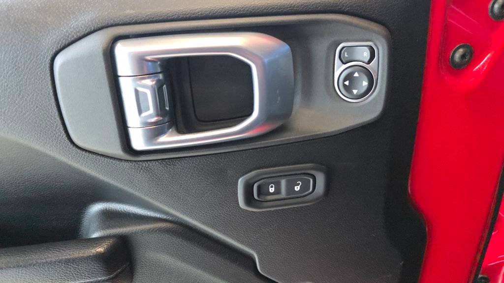 Used 2021 Jeep Gladiator Willys image 24