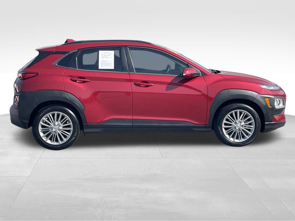 Used 2021 Hyundai Kona SEL Plus image 2