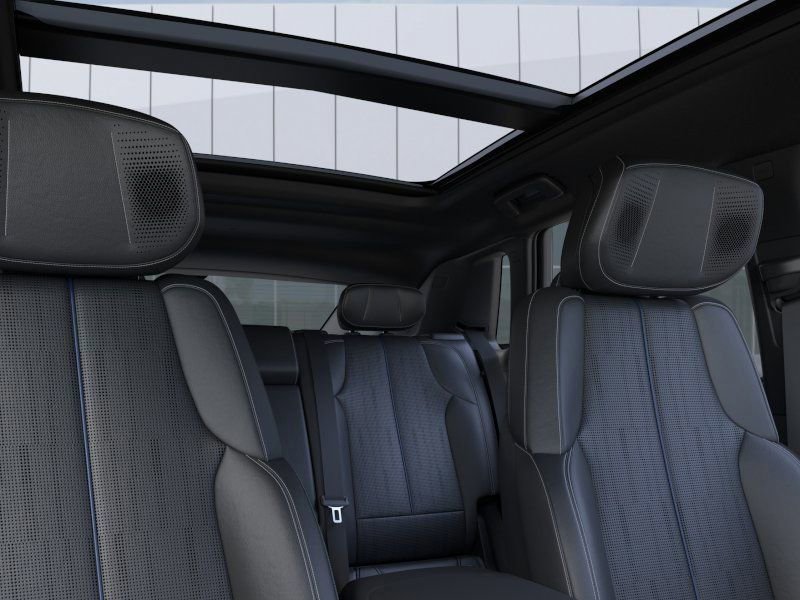 New 2025 Cadillac Lyriq Sport image 24