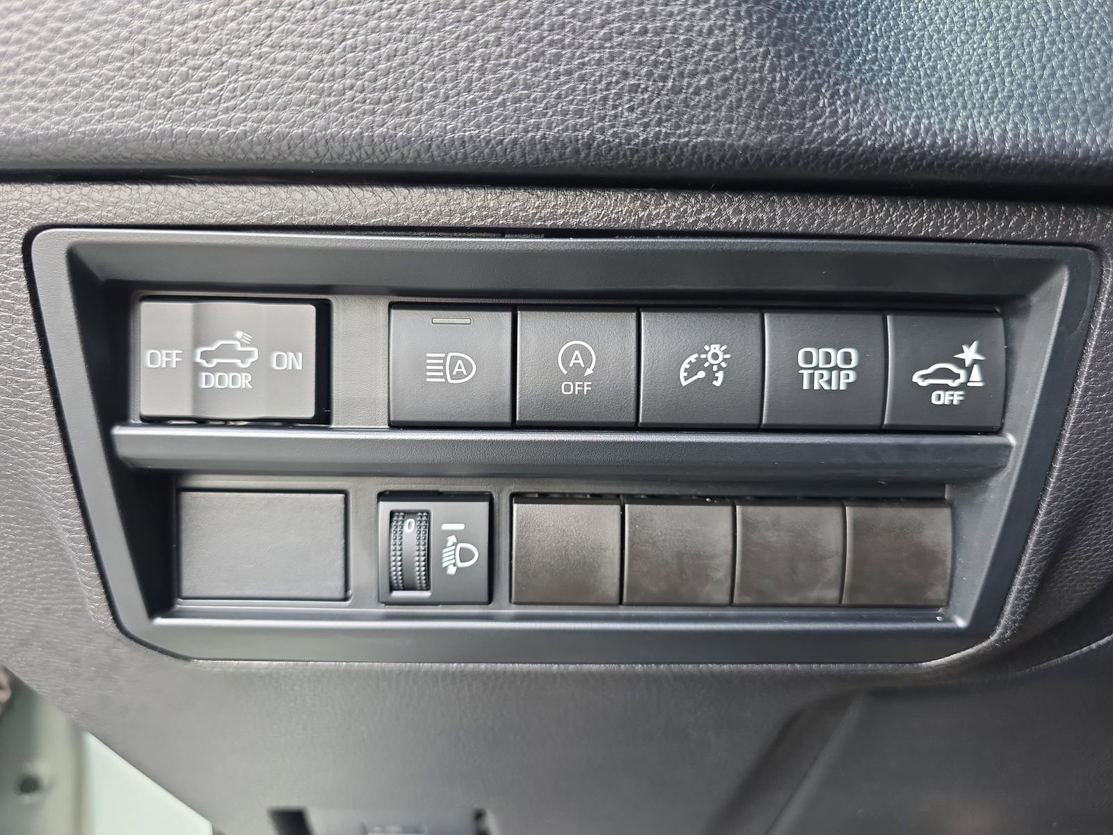 Used 2024 Toyota Tundra SR5 w/ SR5 Convenience Package AWD/4WD image 26