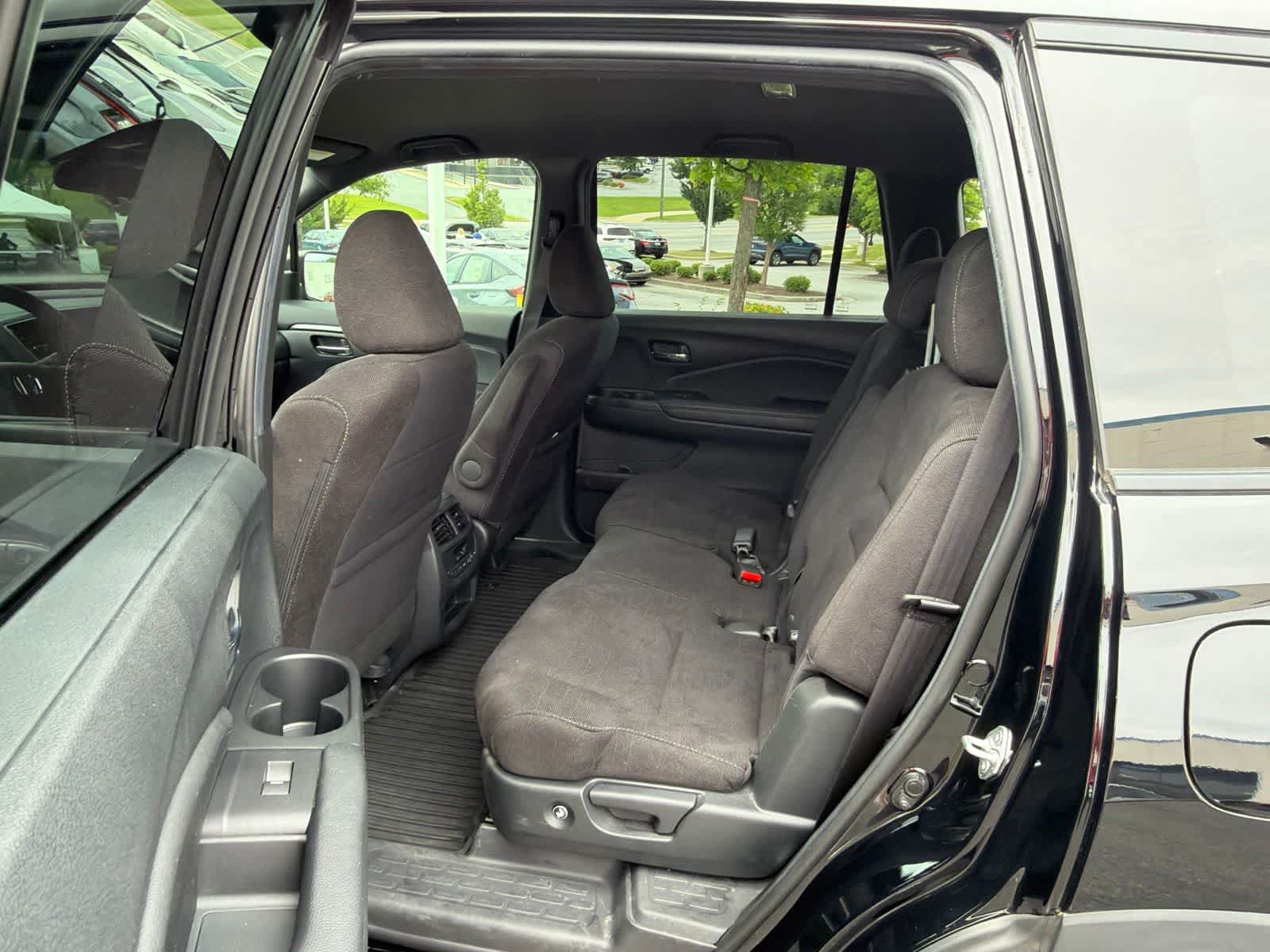 Used 2022 Honda Pilot Sport image 16