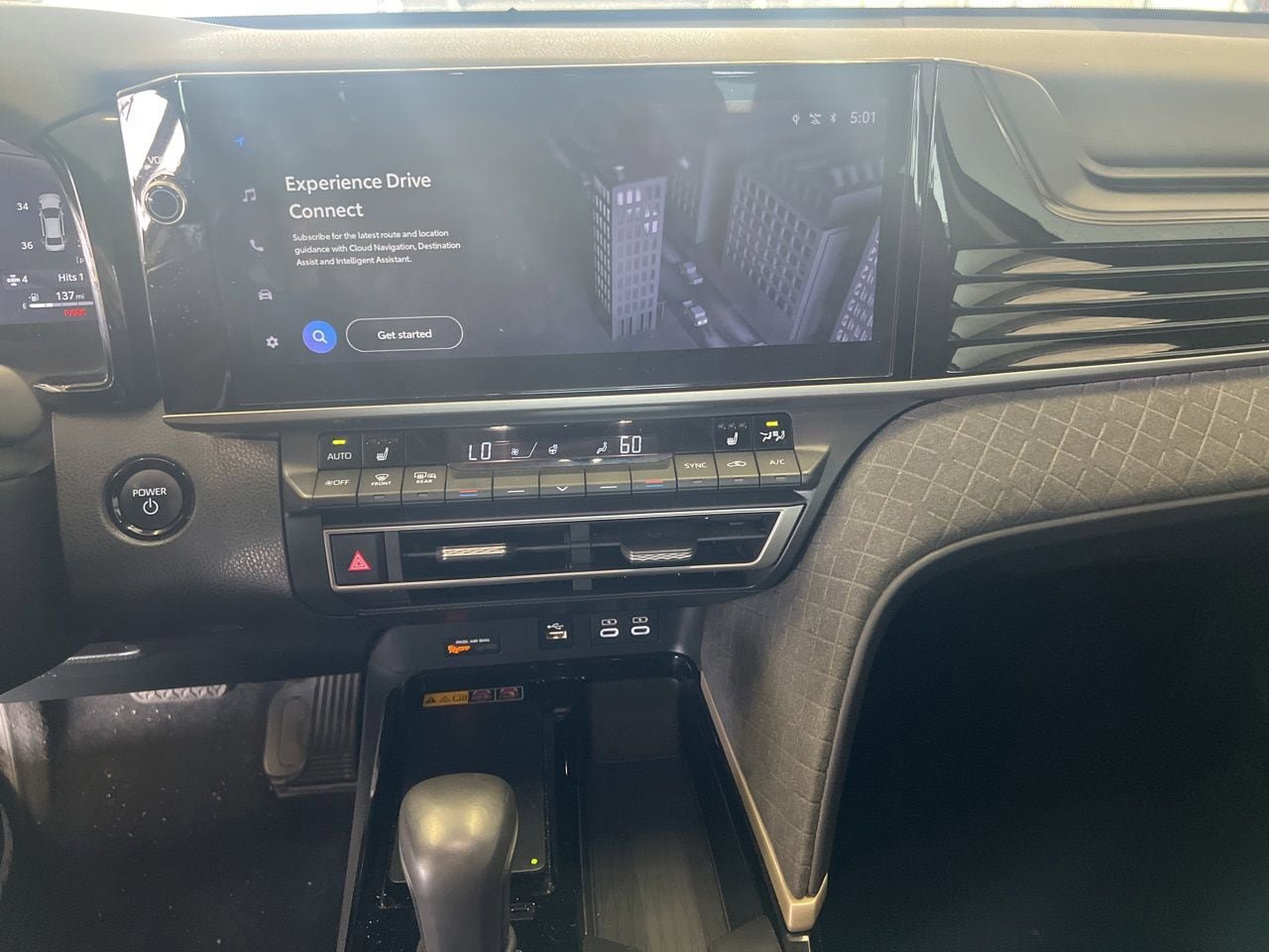 Used 2025 Toyota Camry XLE FWD image 11