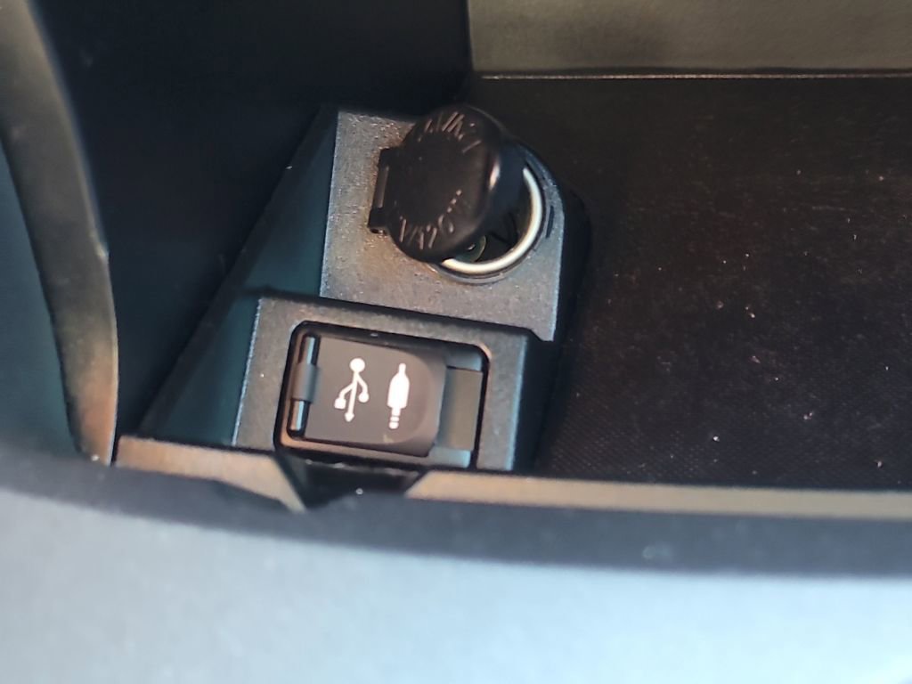 Used 2017 Toyota Camry SE image 22