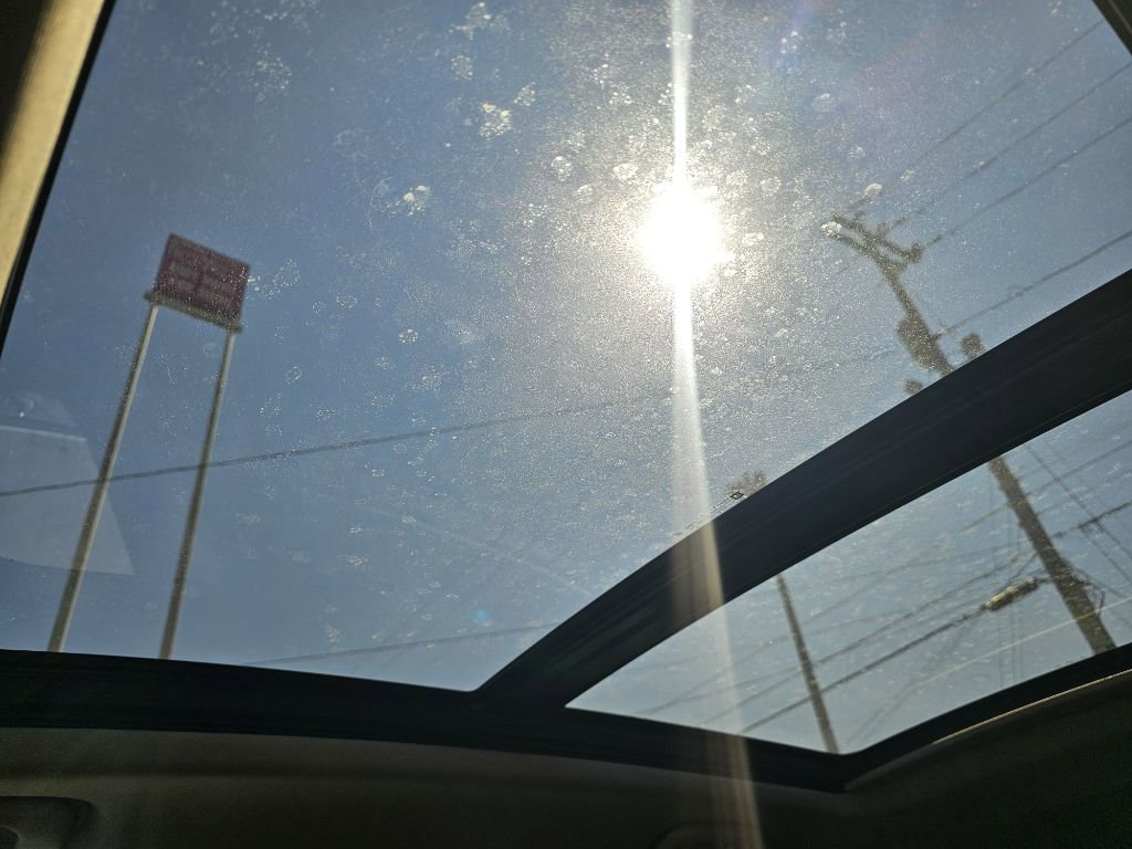 Used 2017 Buick Envision Essence image 38