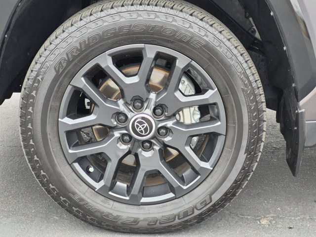 Used 2024 Toyota Sequoia Platinum AWD/4WD image 13