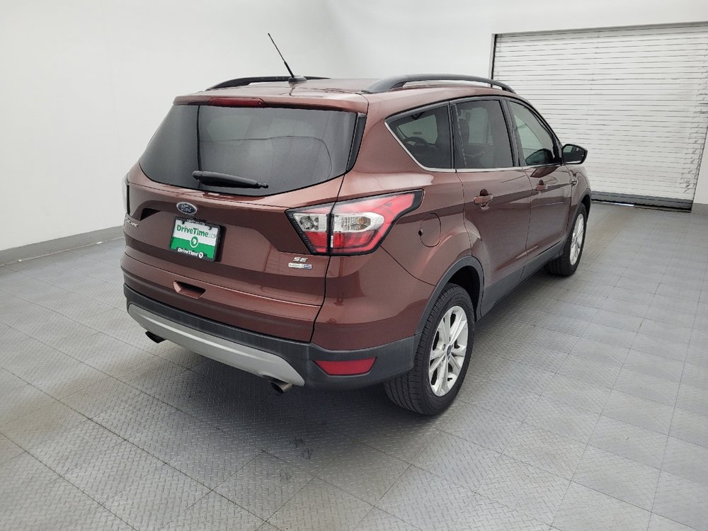Used 2018 Ford Escape SE AWD/4WD image 9