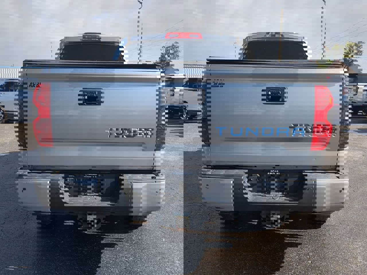 Used 2014 Toyota Tundra Platinum image 5