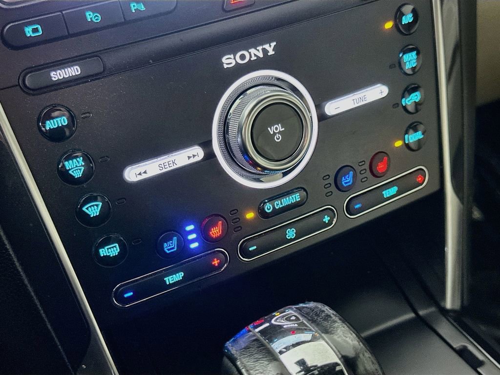 Used 2019 Ford Explorer Limited w/ Ford Safe & Smart Package FWD image 28