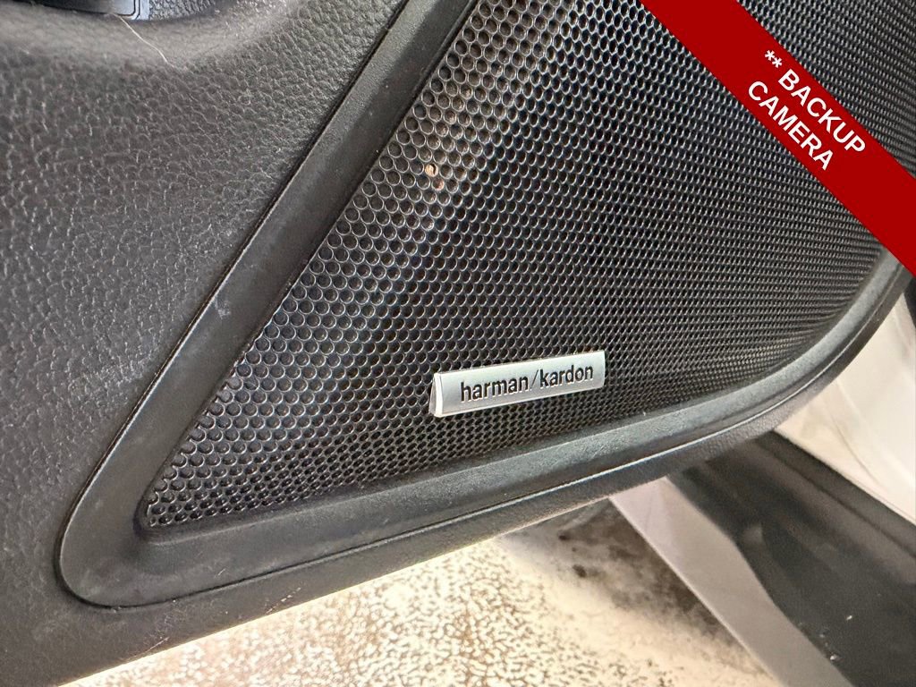 Used 2022 Subaru Outback Limited image 11