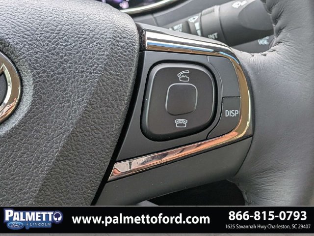 Used 2014 Toyota Avalon XLE FWD image 24