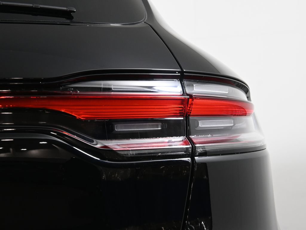 New 2026 Porsche Macan AWD/4WD image 13