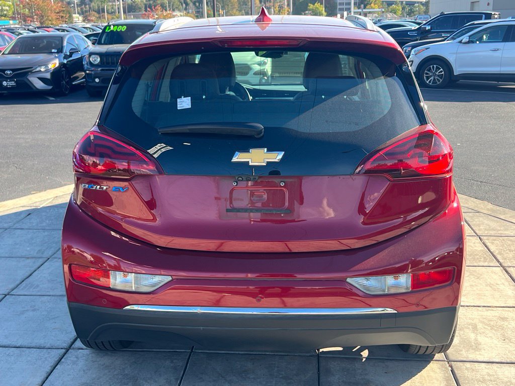 Used 2021 Chevrolet Bolt Premier w/ Infotainment Package FWD image 10
