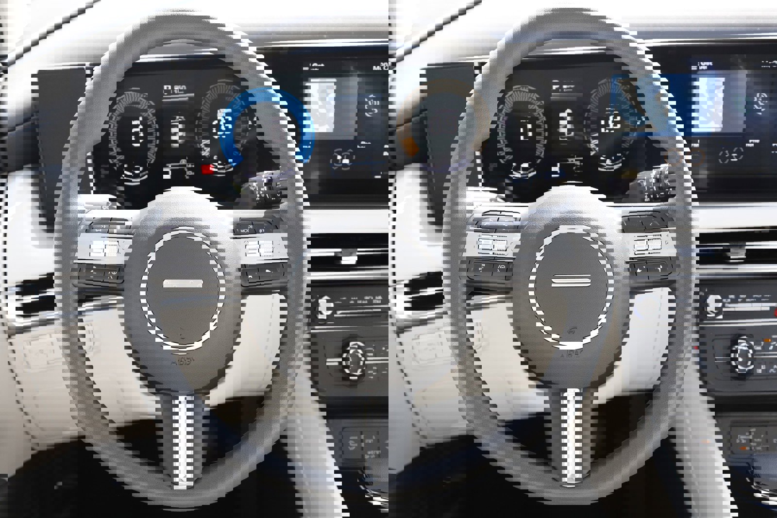 New 2026 Hyundai Tucson SE image 15