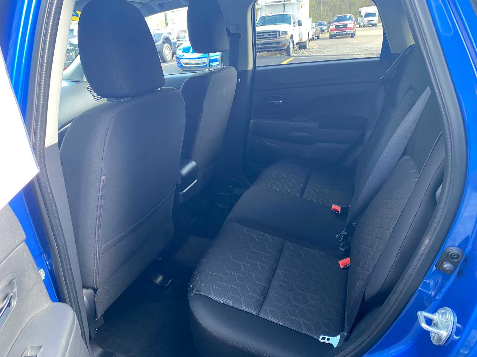 Used 2020 Mitsubishi Outlander Sport ES FWD image 11