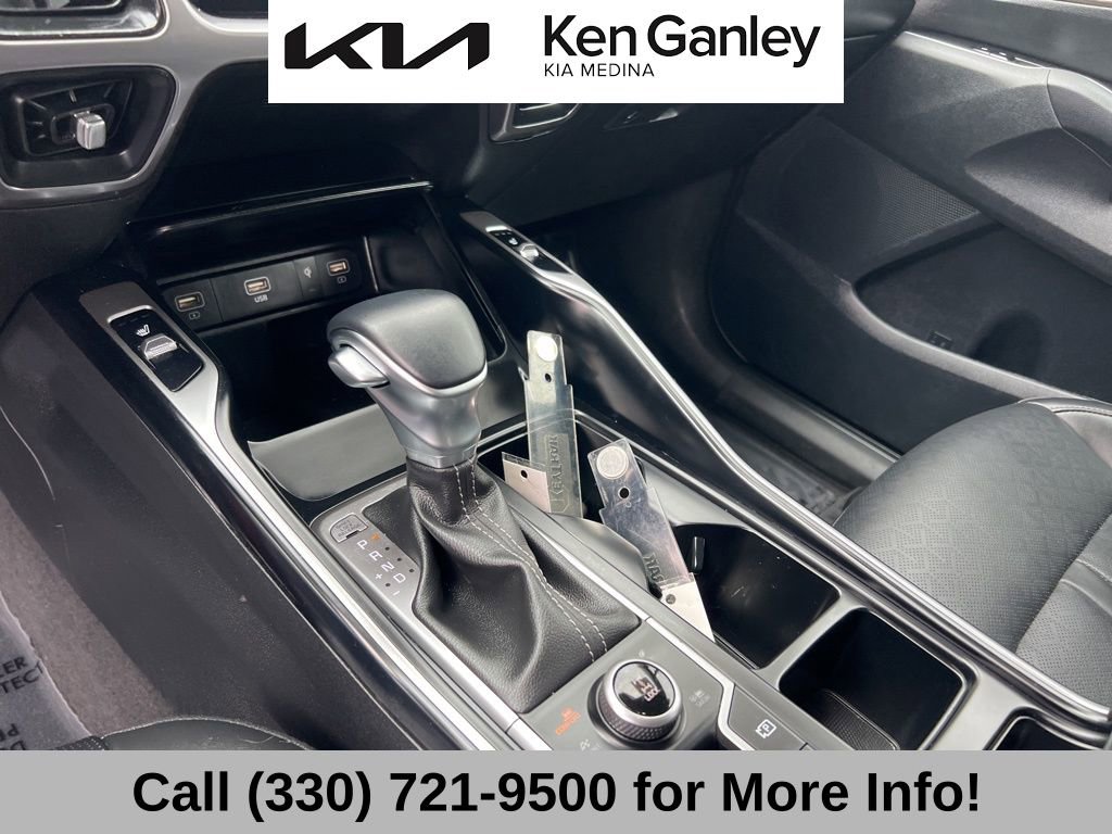 Certified 2023 Kia Sorento X-Line EX AWD/4WD image 35