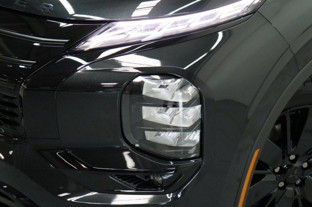New 2026 Mitsubishi Outlander SEL Black Edition FWD image 2