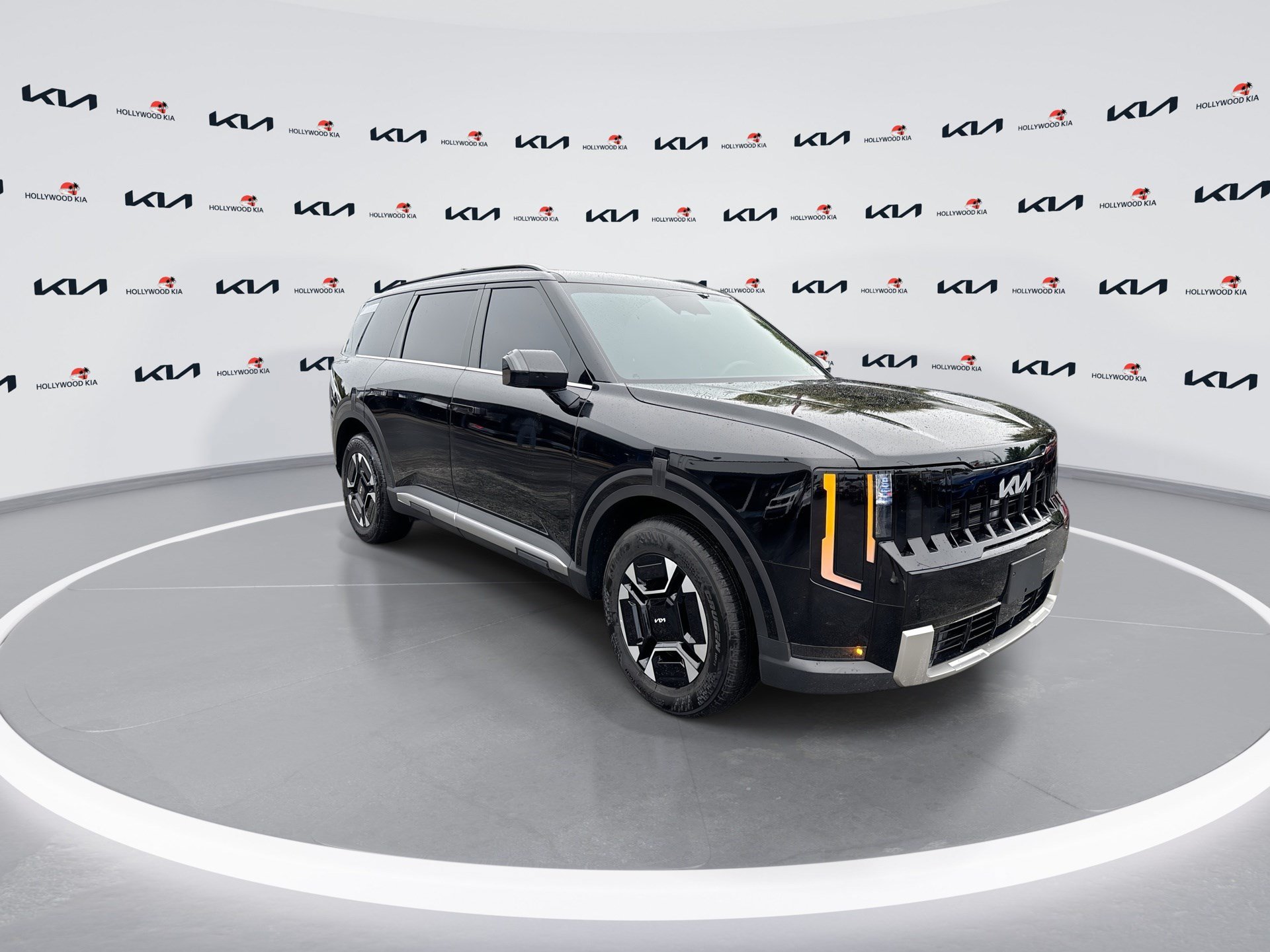 Used 2027 Kia Telluride EX w/ Towing Package FWD image 2