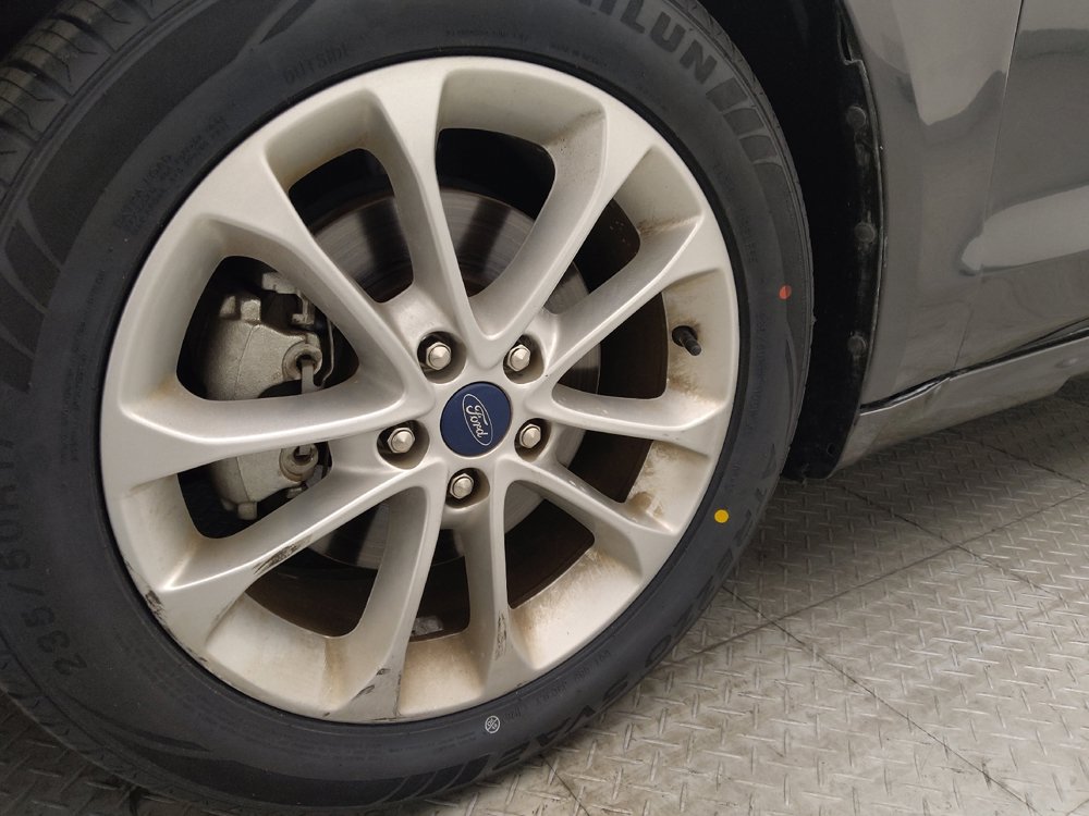 Used 2019 Ford Fusion SE FWD image 31