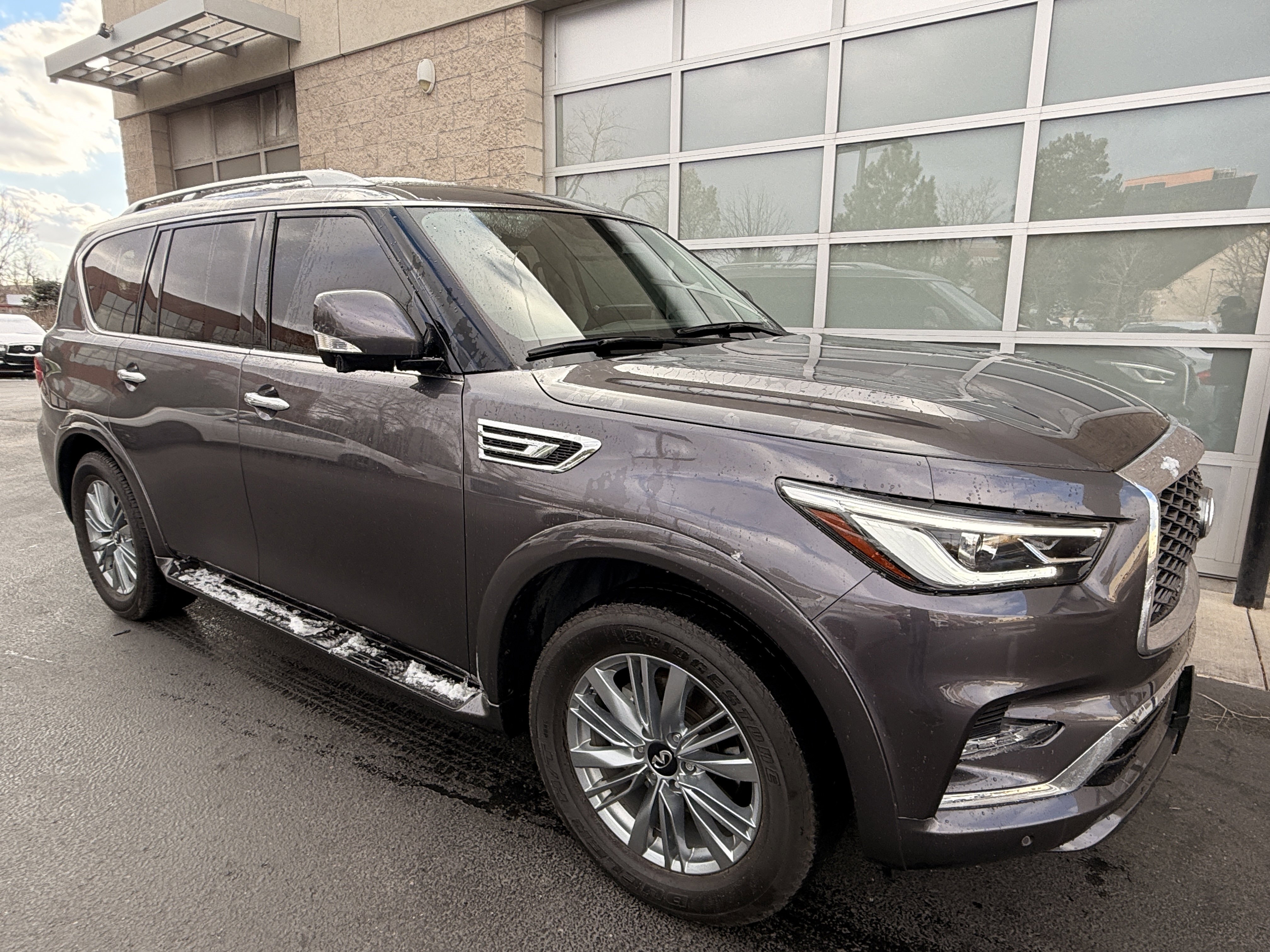Certified 2022 INFINITI QX80 Luxe w/ Cargo Package image 3