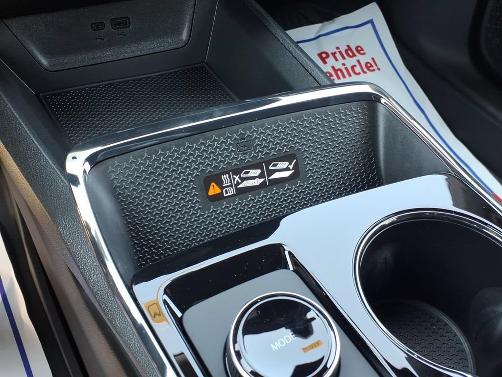 New 2027 Chevrolet Equinox RS w/ LPO, Floor Liner Package FWD image 20