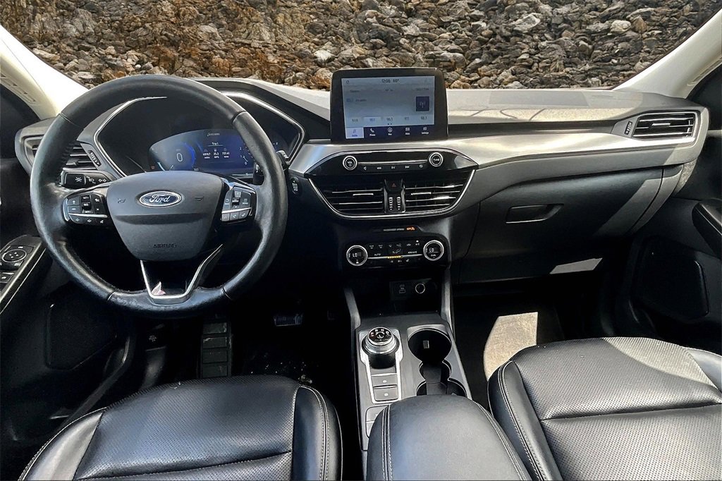 Used 2021 Ford Escape Titanium image 15
