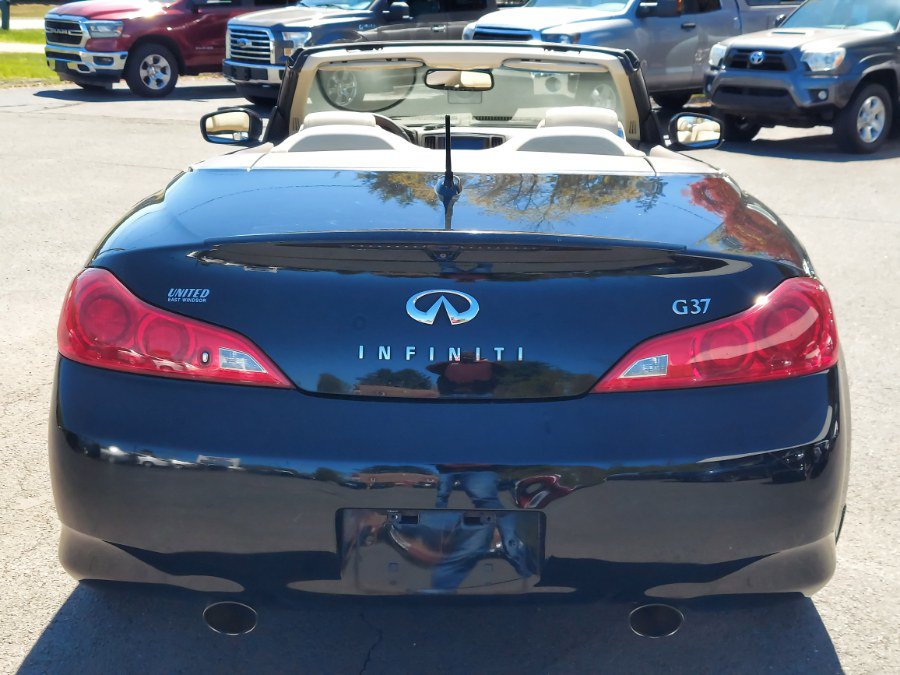 Used 2009 INFINITI G37 Convertible w/ Premium Pkg RWD image 5