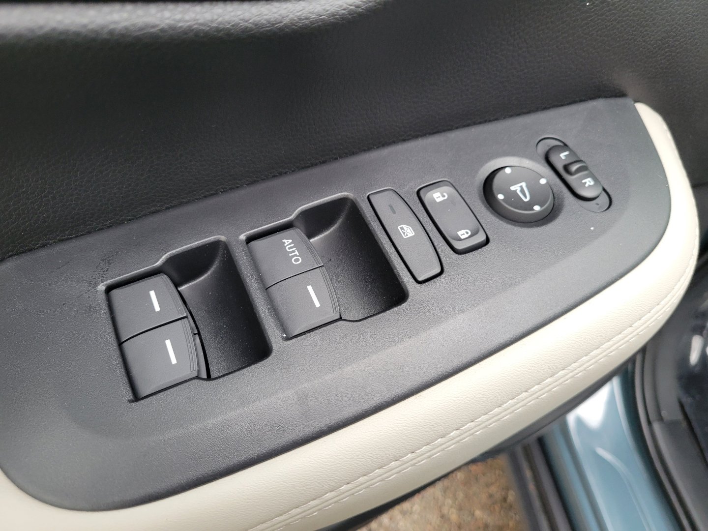 Certified 2026 Honda HR-V LX image 19