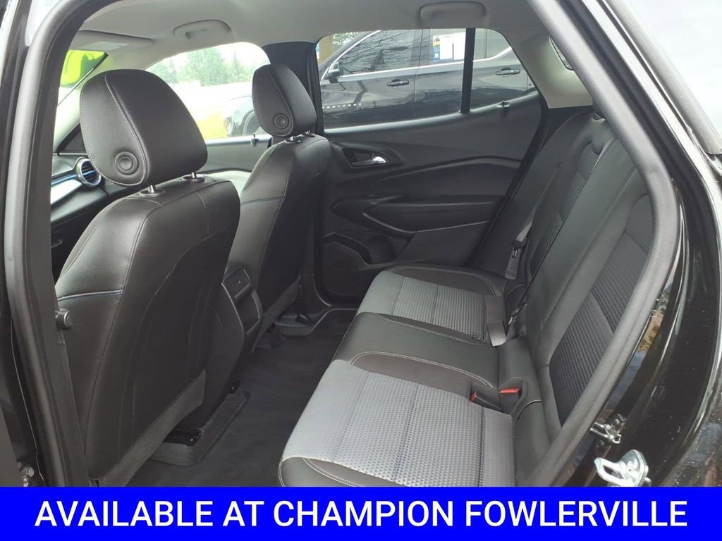 Certified 2025 Chevrolet Trax LT image 6