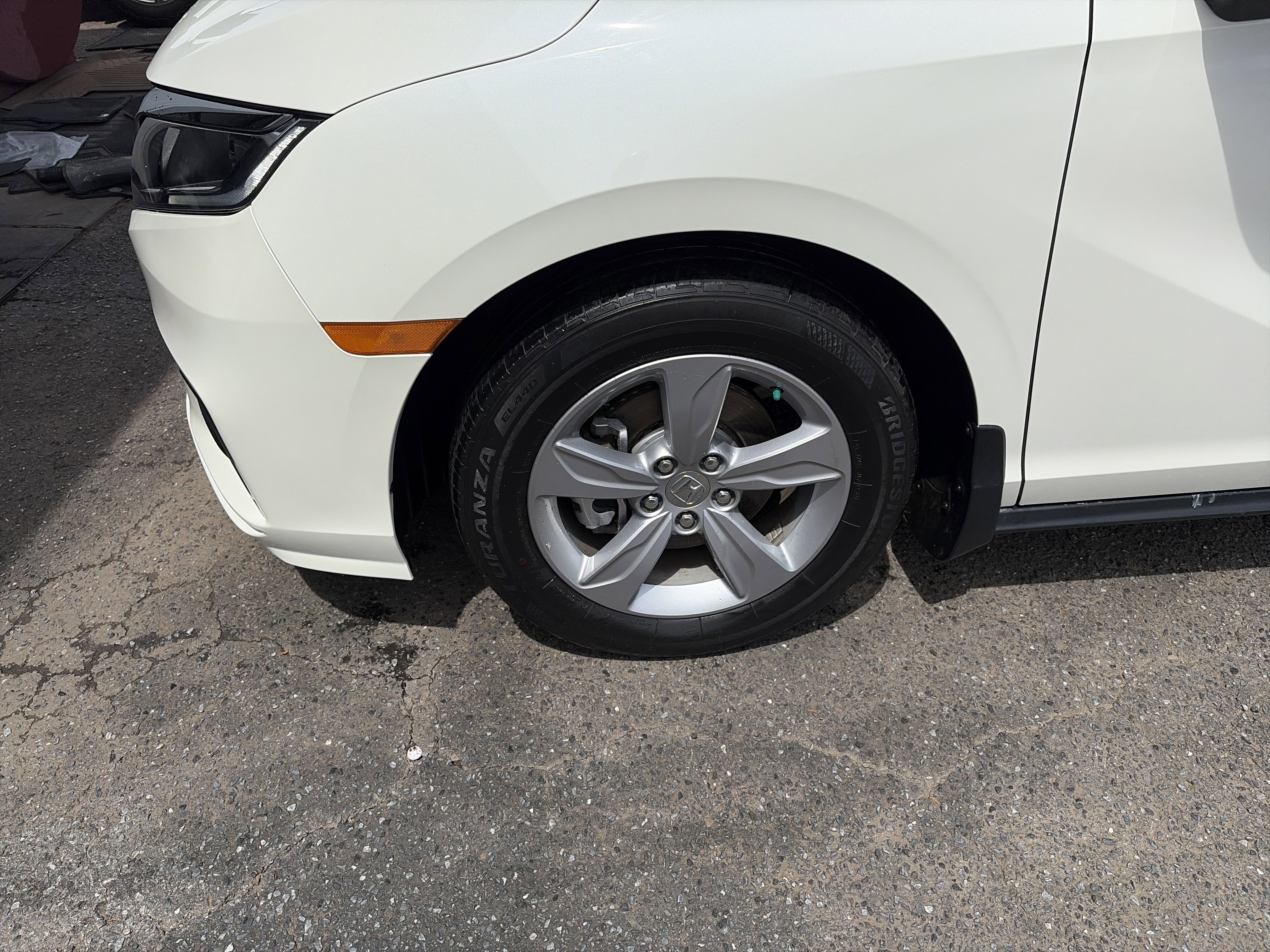 Used 2018 Honda Odyssey EX image 2