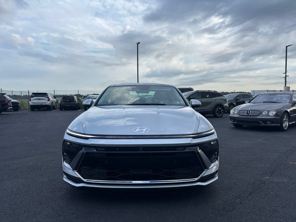 Used 2024 Hyundai Sonata Limited FWD image 8