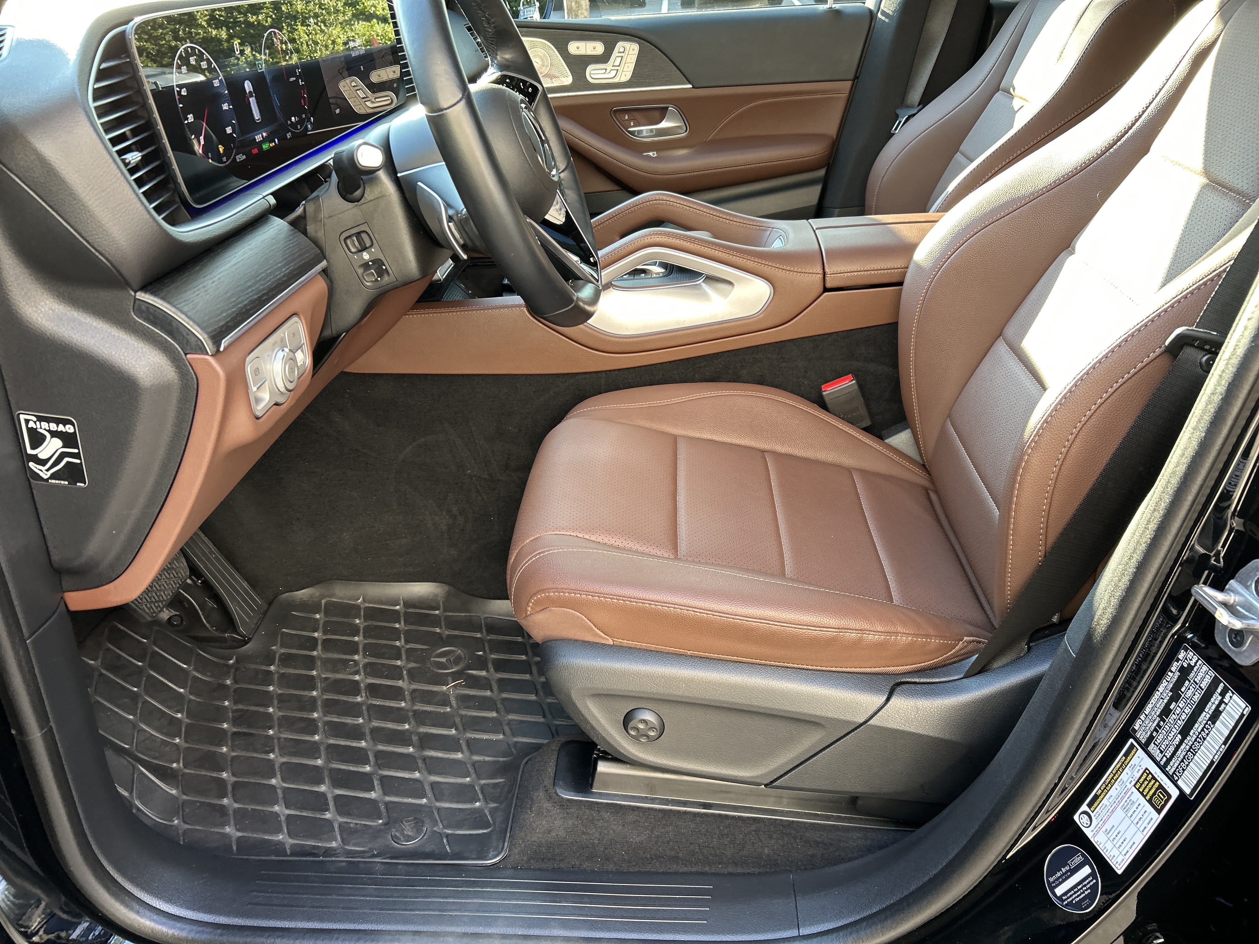 Certified 2025 Mercedes-Benz GLE 450e 4MATIC image 33